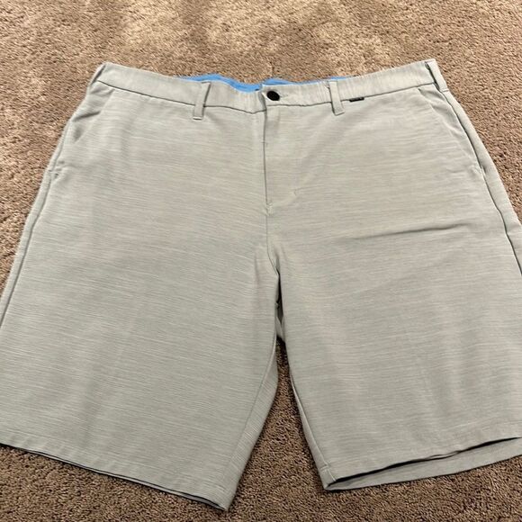⭐️⭐️Hurley like new! Size 38 Nike Dri fit !! BUCKLE EXCLUSIVE - Picture 1 of 5